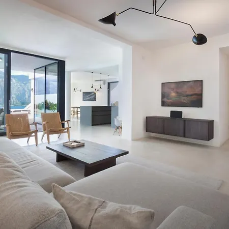 Residenza Dimora Privata With Pool Malcesine