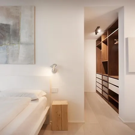 Apartment Residenza Dimora Privata With Pool Malcesine