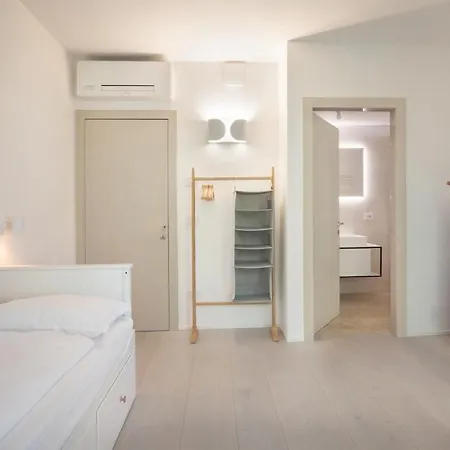 Apartment Residenza Dimora Privata With Pool